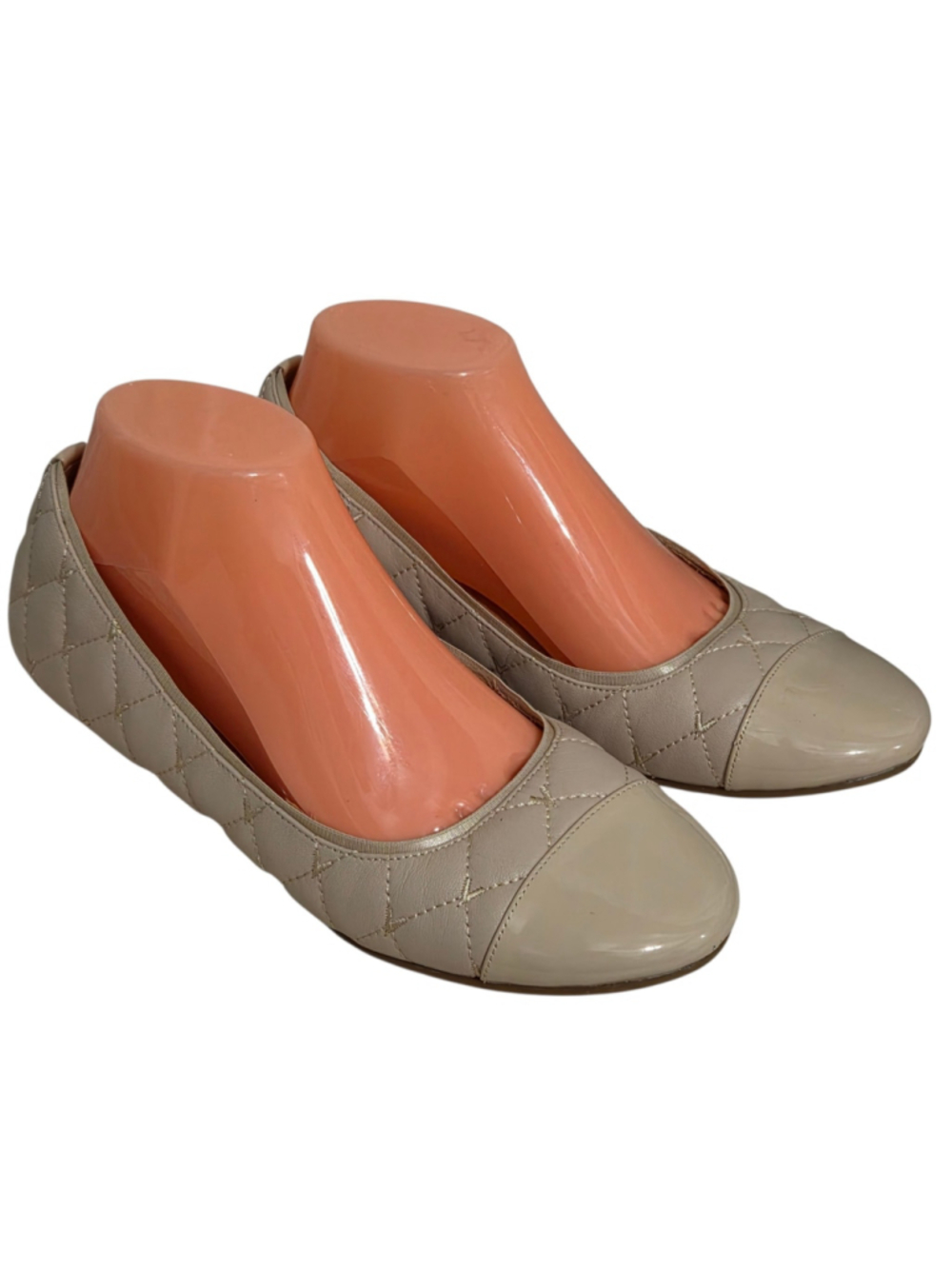 Vionic Womens Quilted Ballet Flats in Beige